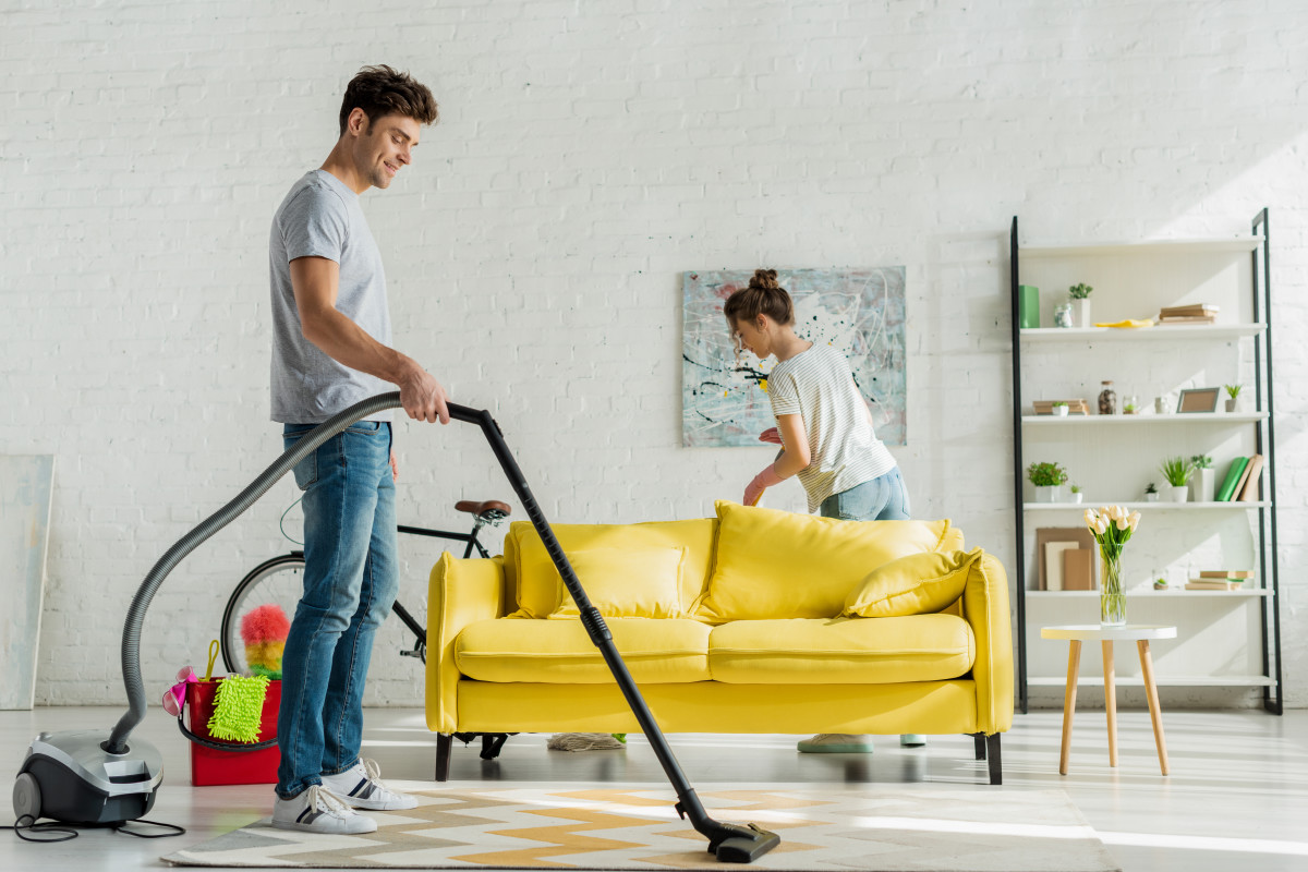 Gömeç Bayan Temizlikçi